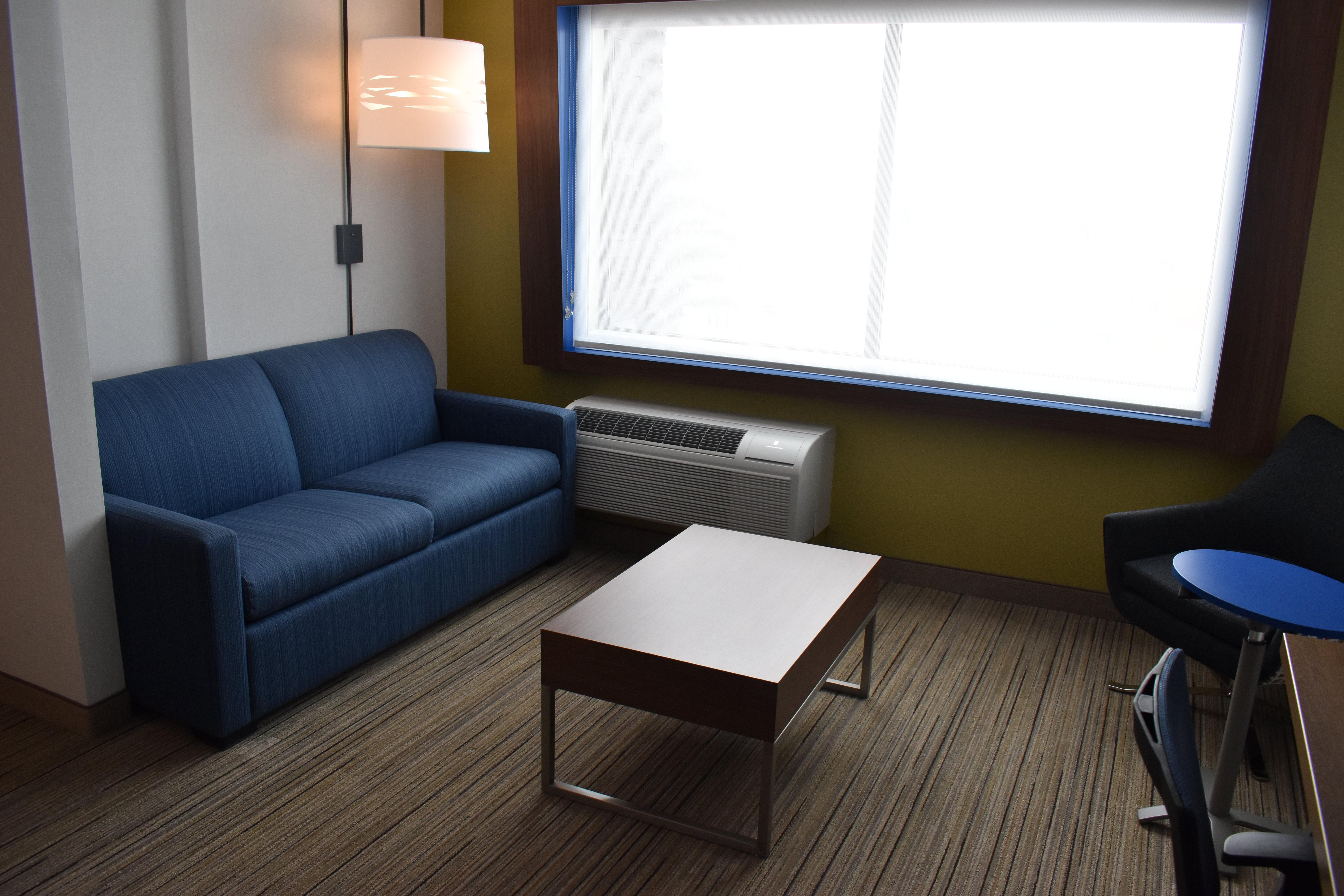 Holiday Inn Express & Suites - Boston South - Randolph By Ihg Dış mekan fotoğraf
