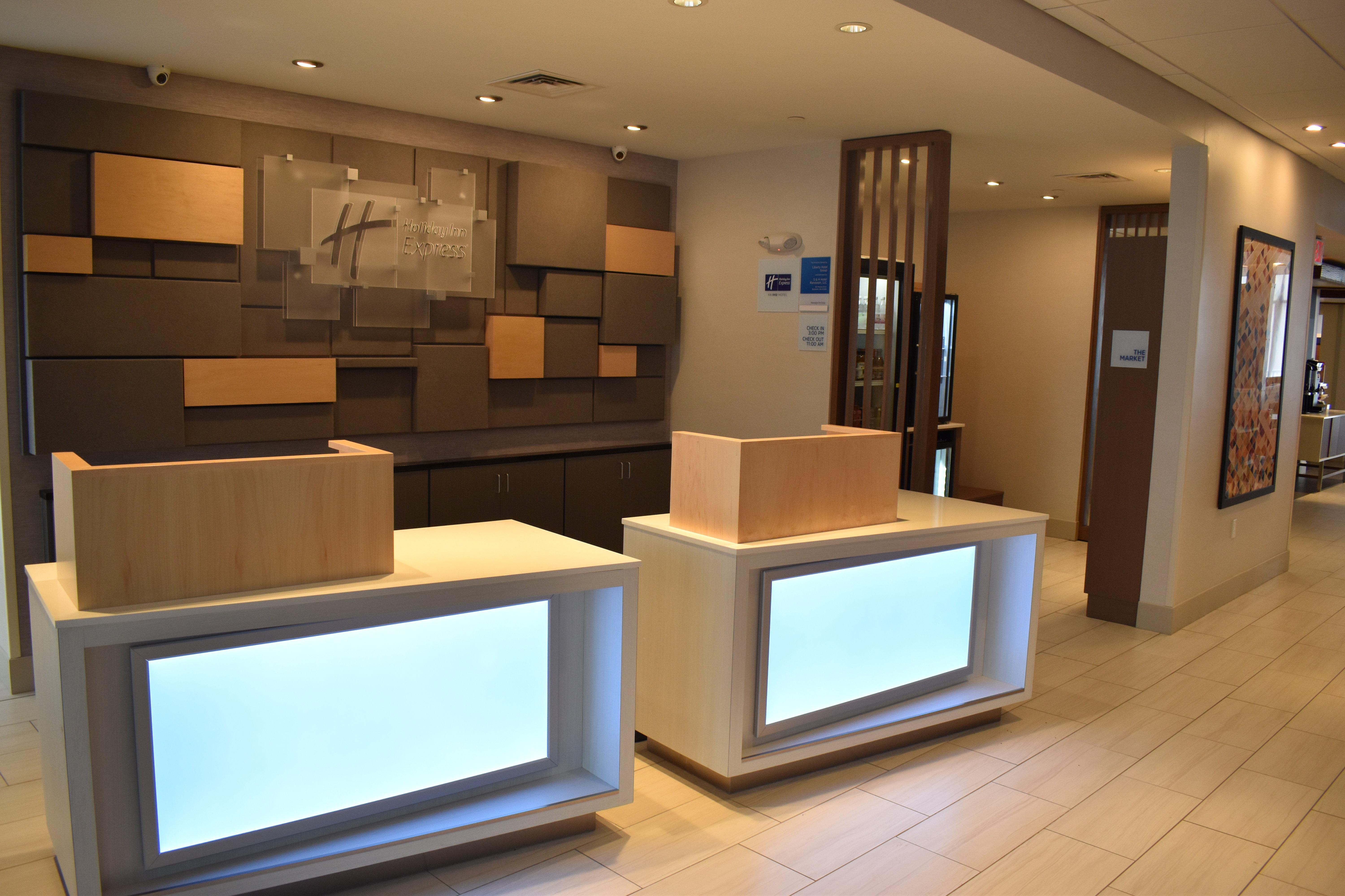 Holiday Inn Express & Suites - Boston South - Randolph By Ihg Dış mekan fotoğraf