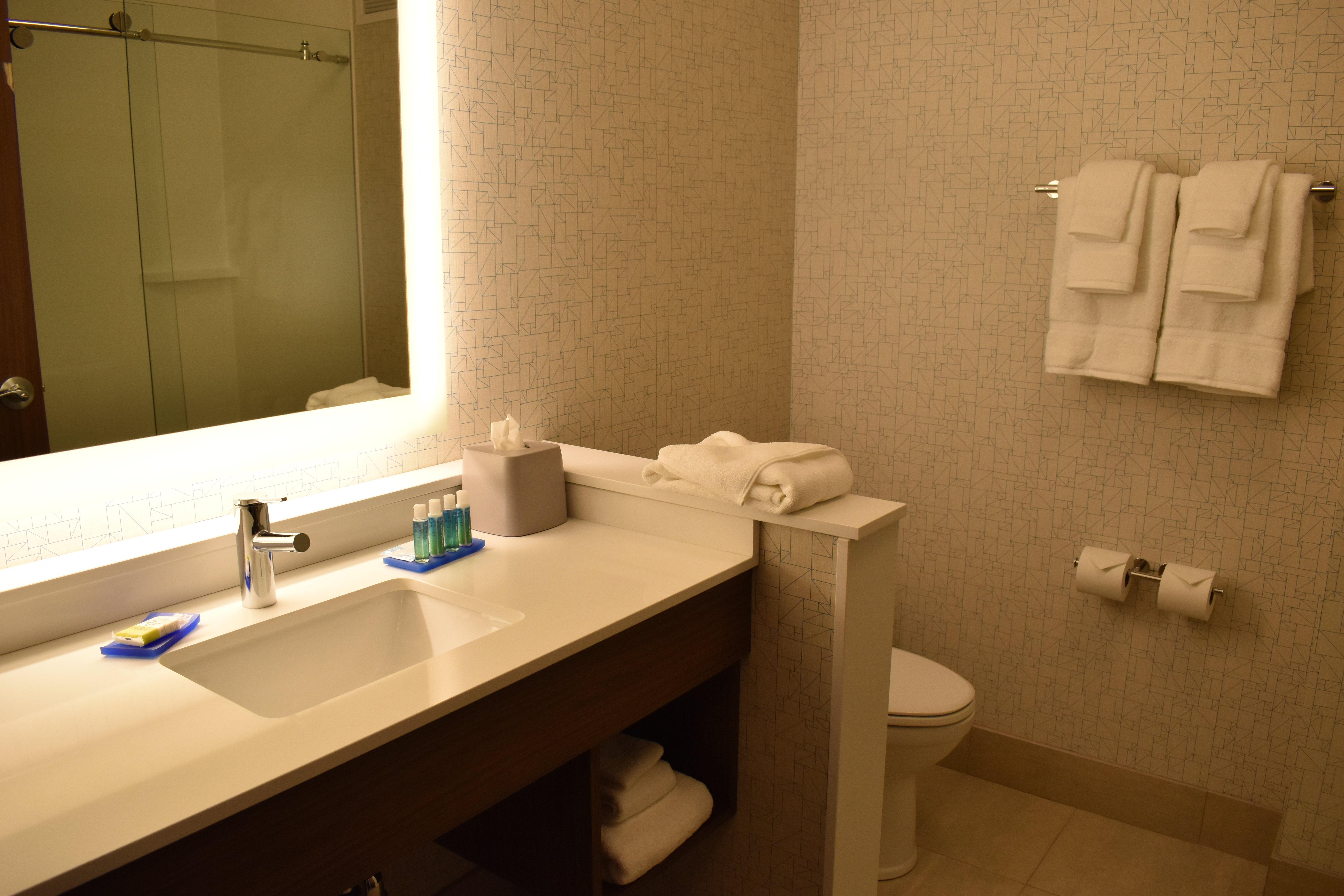 Holiday Inn Express & Suites - Boston South - Randolph By Ihg Dış mekan fotoğraf