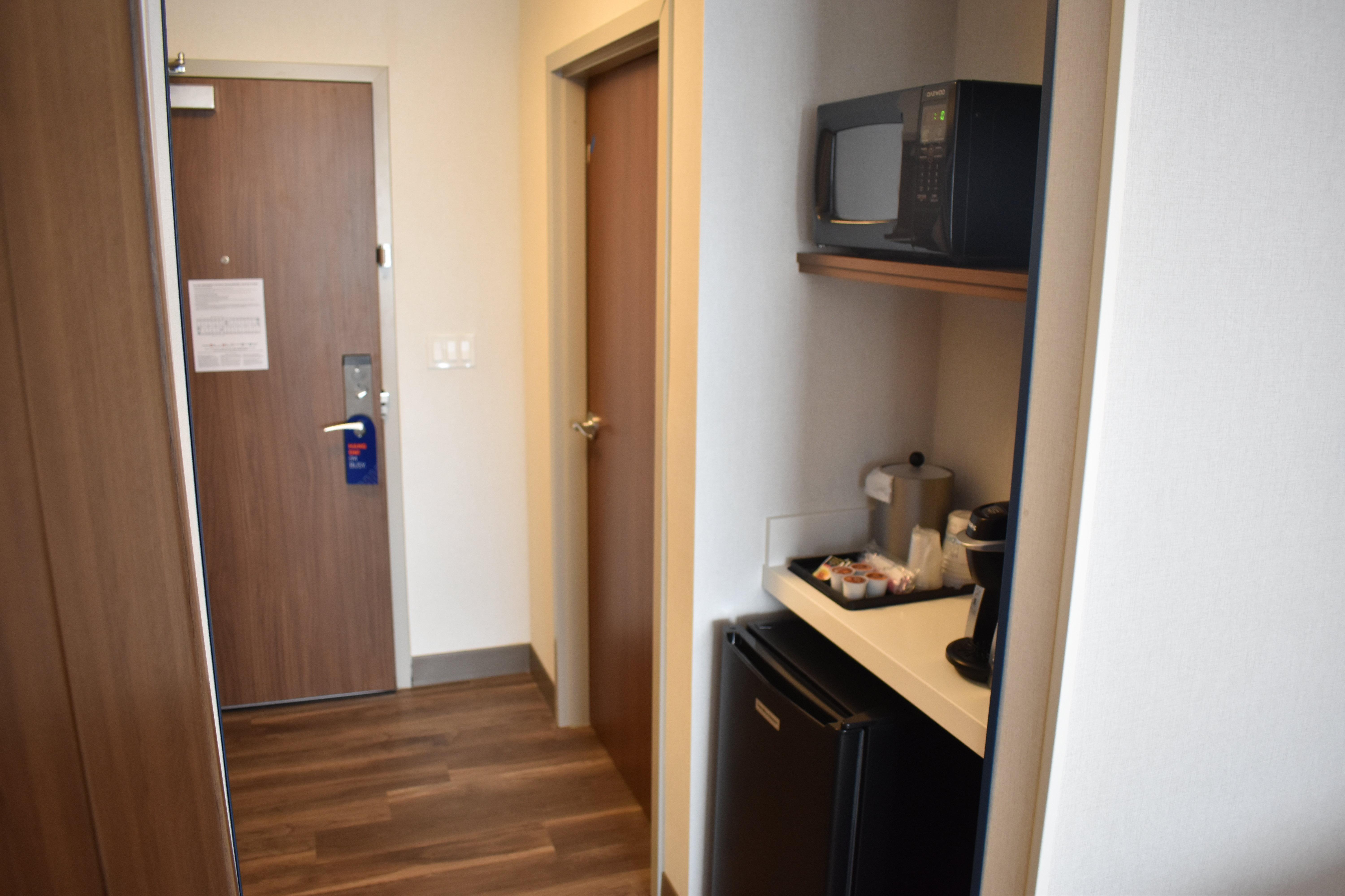 Holiday Inn Express & Suites - Boston South - Randolph By Ihg Dış mekan fotoğraf